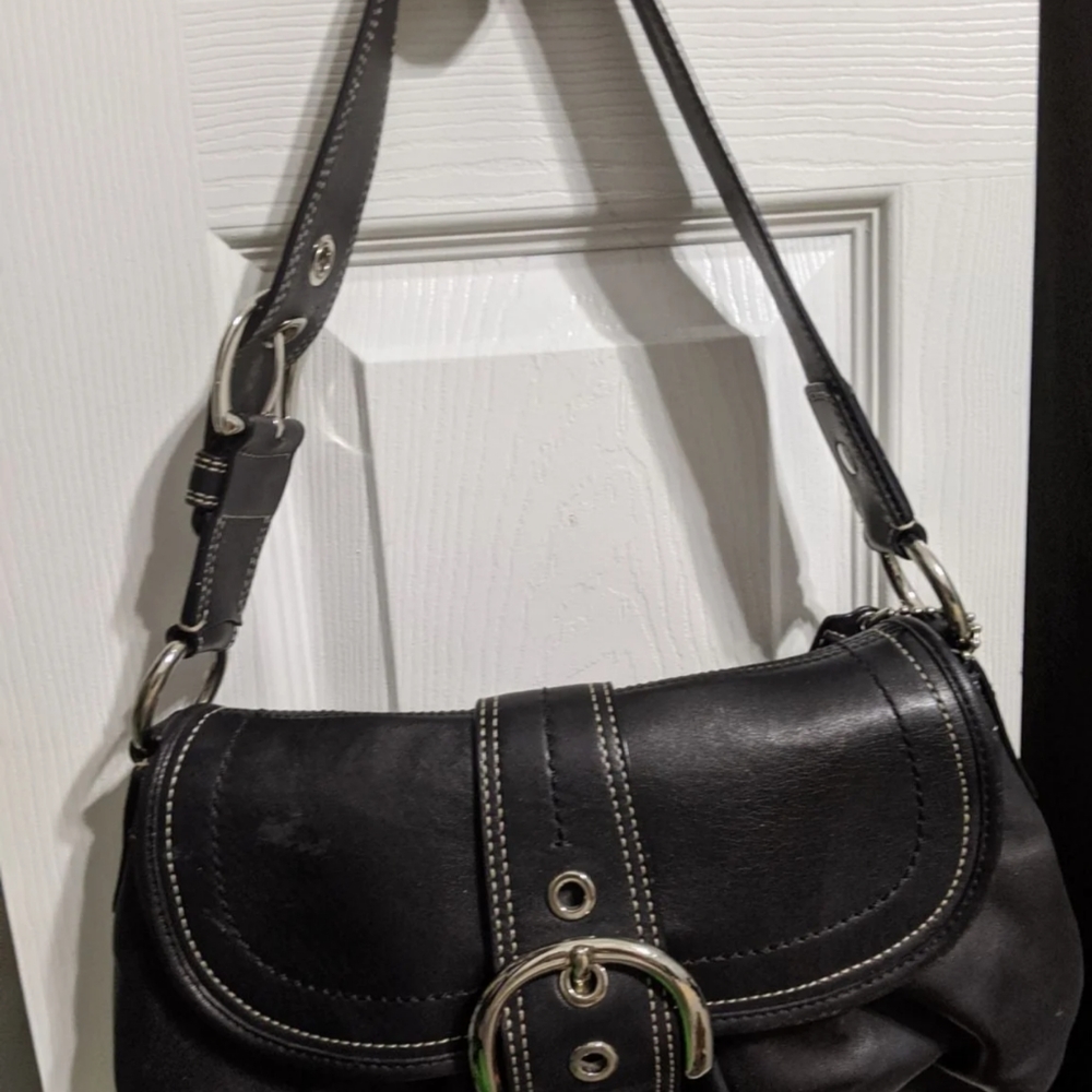 Coach small black leather shoulder bag